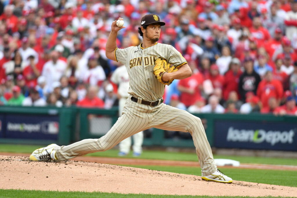 Padres, Yu Darvish agree on six-year extension