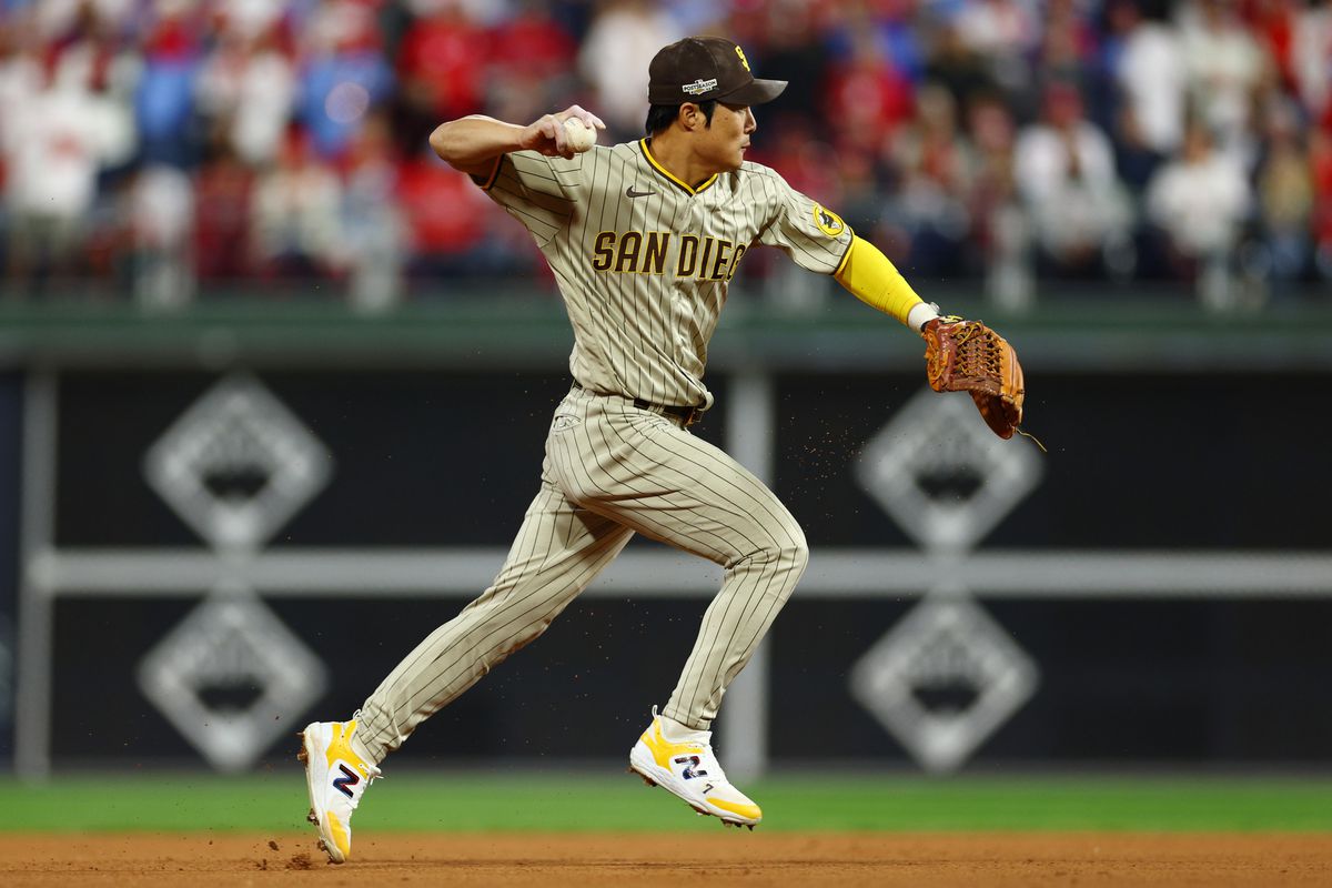 Ha-Seong Kim hits his first MLB grand slam